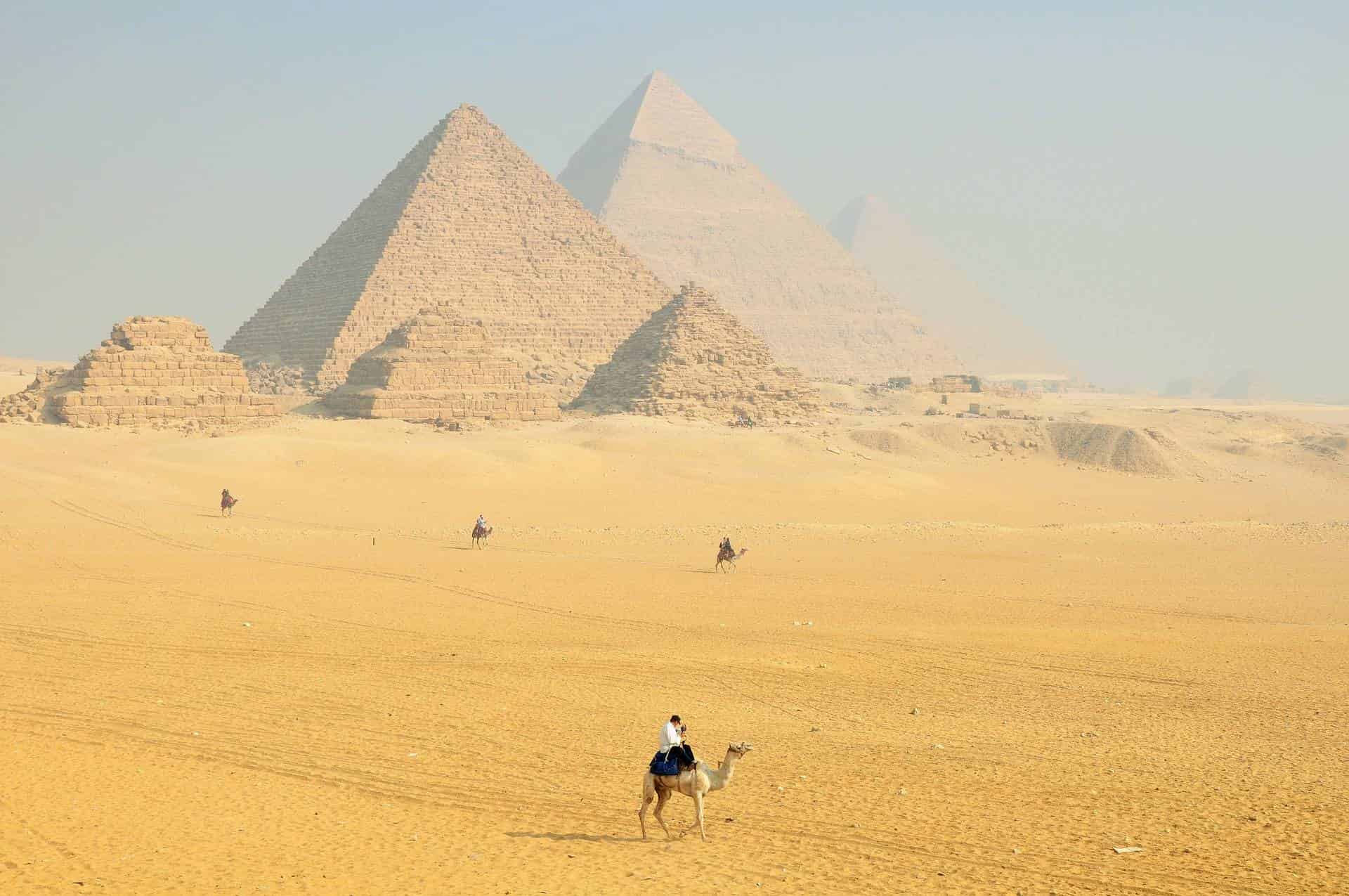 sphinx-1175828_1920 RESIZE 2 sphinx-1175828_1920 RESIZE 2