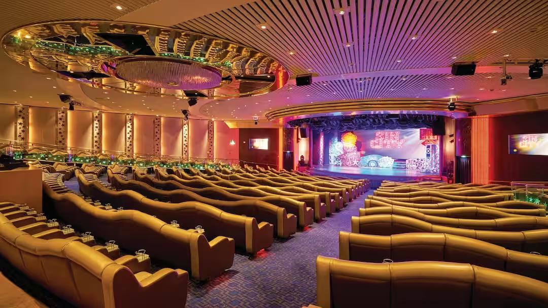 CRU_DIS_23_F033_Broadway_Show_LoungeWebOriginalCompressed CRU_DIS_23_F033_Broadway_Show_LoungeWebOriginalCompressed