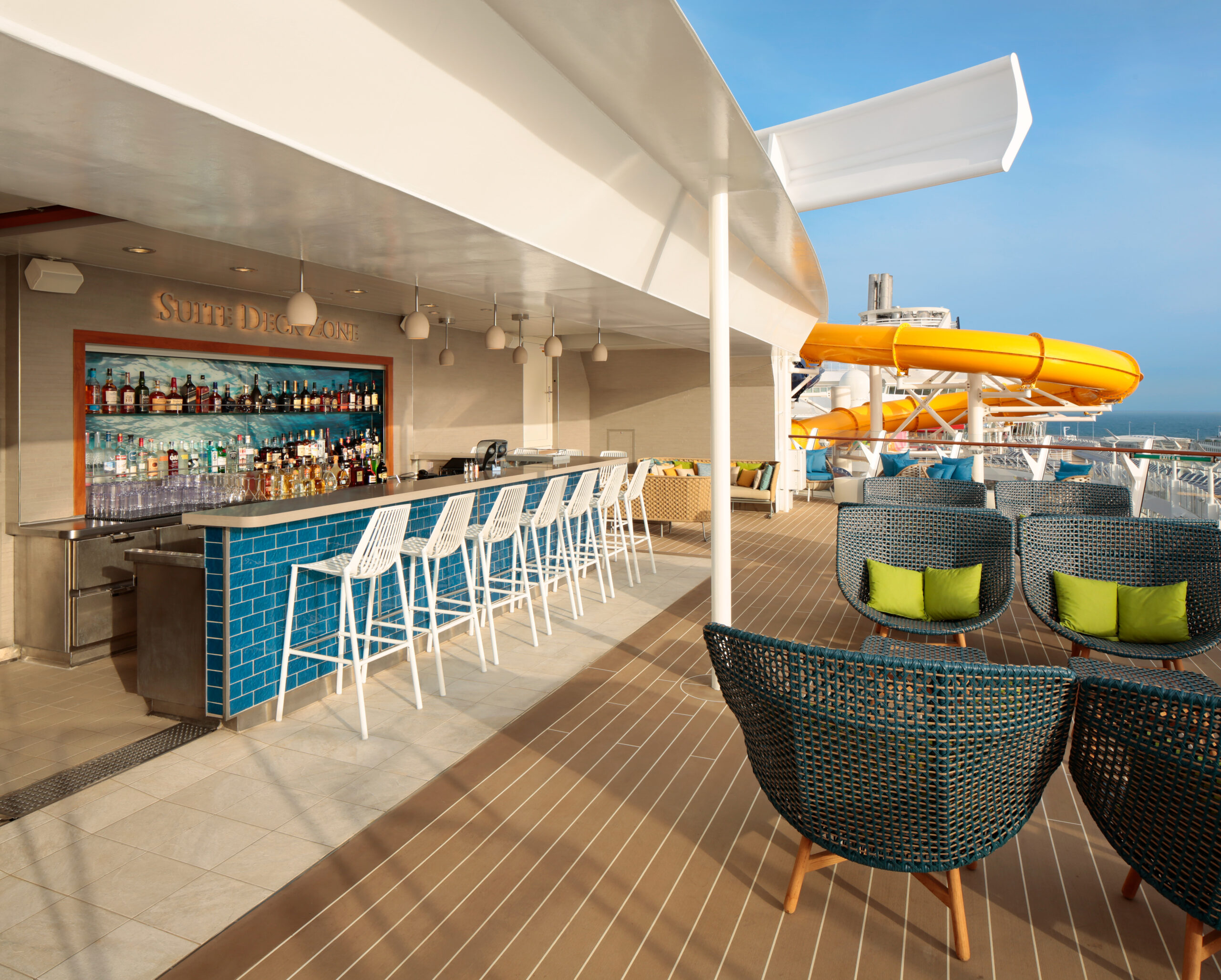 Suite Sun Deck Bar Suite Sun Deck Bar