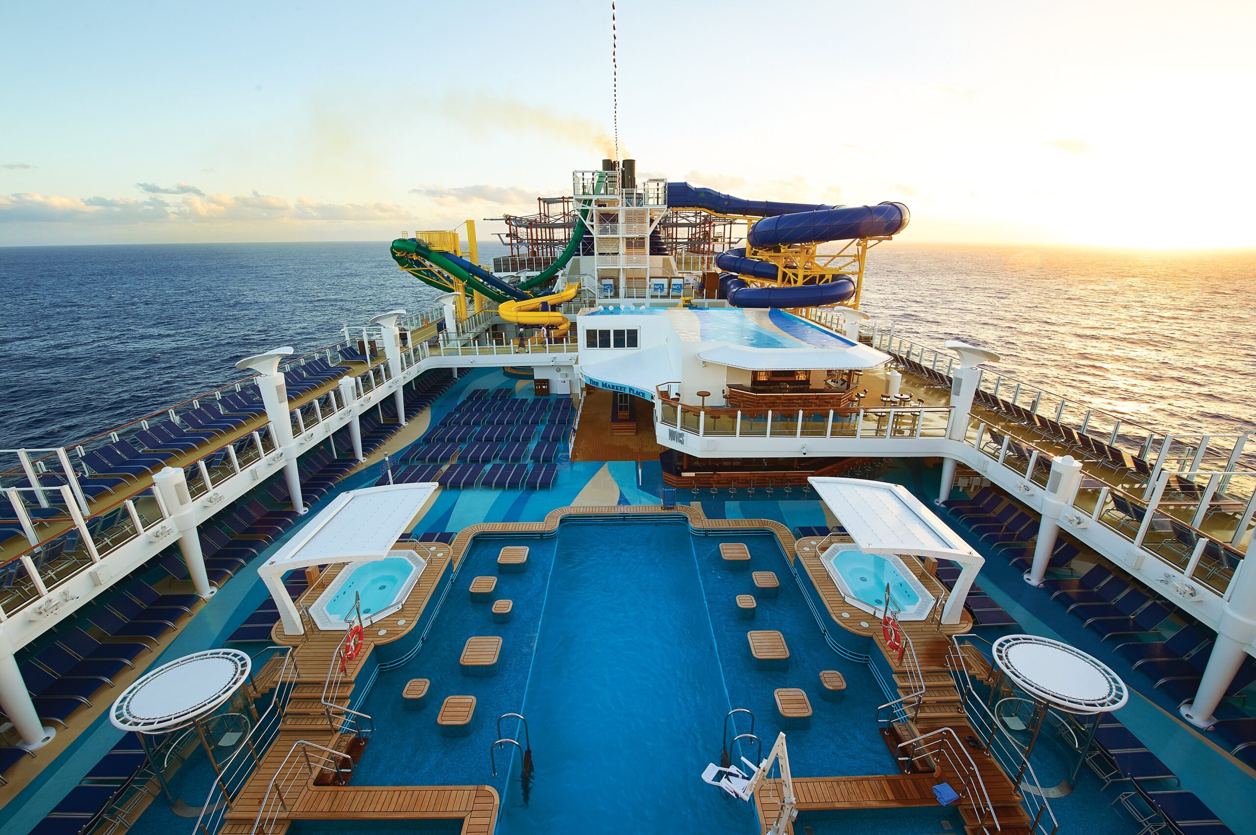 ncl_Esc_Pool_AquaPark-scaled ncl_Esc_Pool_AquaPark-scaled
