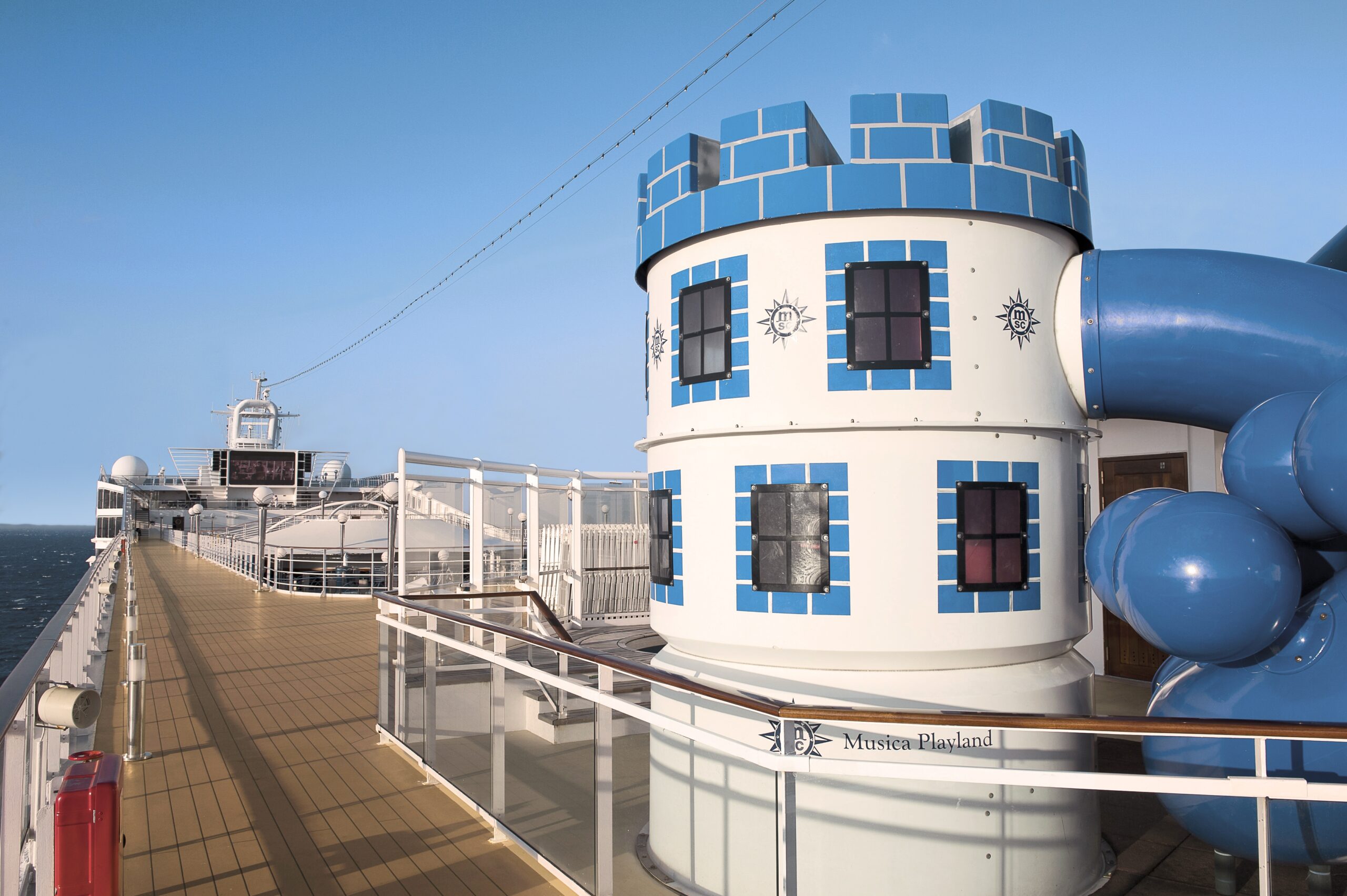 “MU_sundeck_23.jpg” “MU_sundeck_23.jpg”