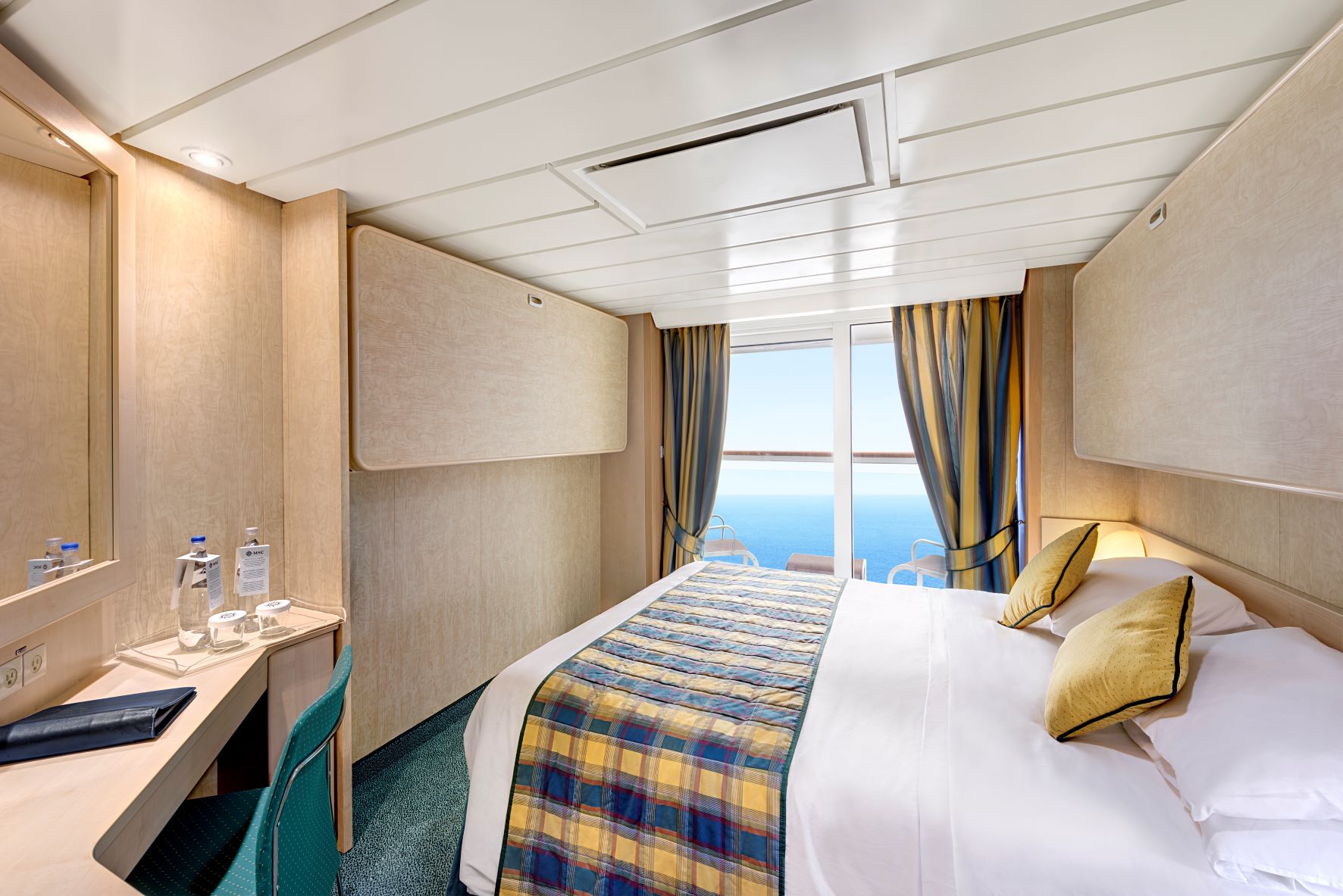 balcony cabin balcony cabin