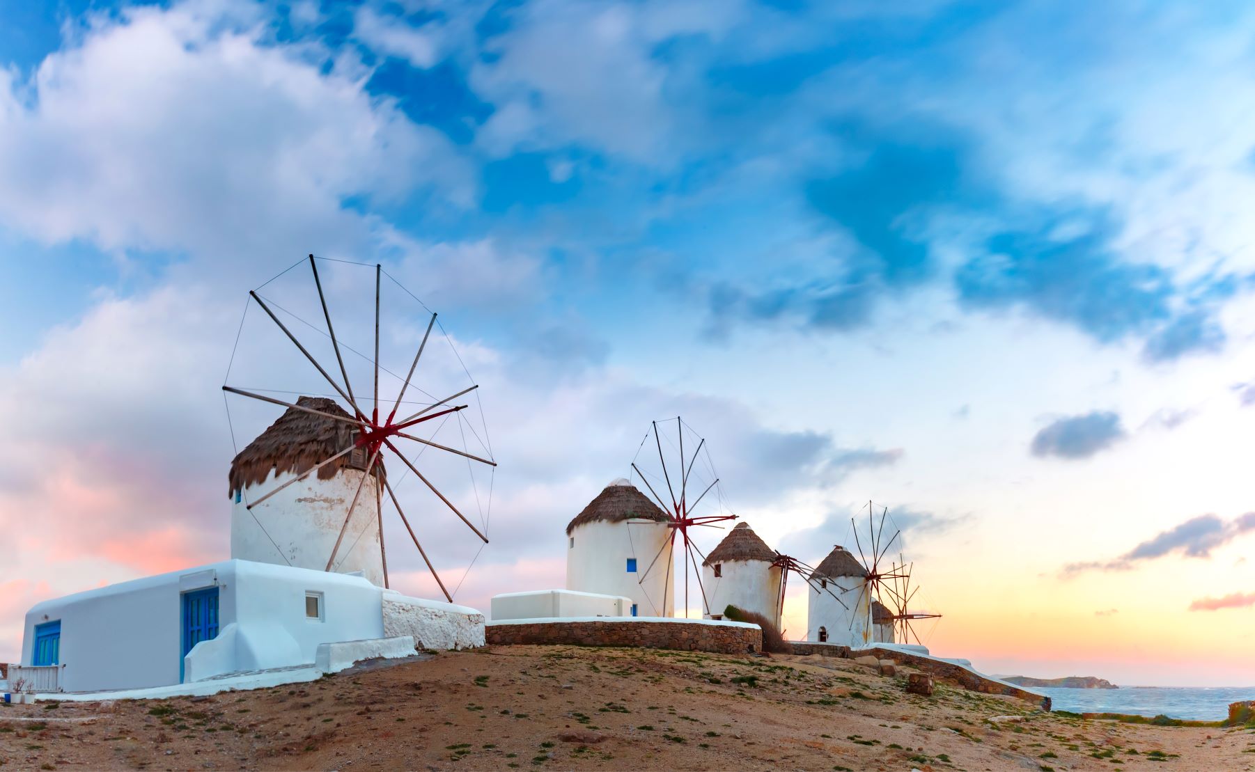 SSTK_Mykonos_Greece_evening_1033080322_RET1 SSTK_Mykonos_Greece_evening_1033080322_RET1